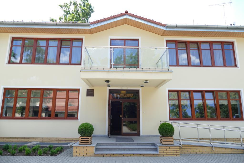 Ckm Centrum Konferencyjne Mazowsze Otrębusy Екстериор снимка